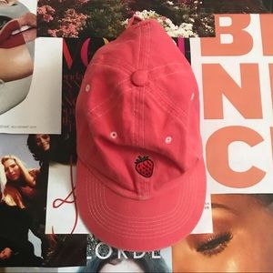 UNIF Strawberry Baseball Cap